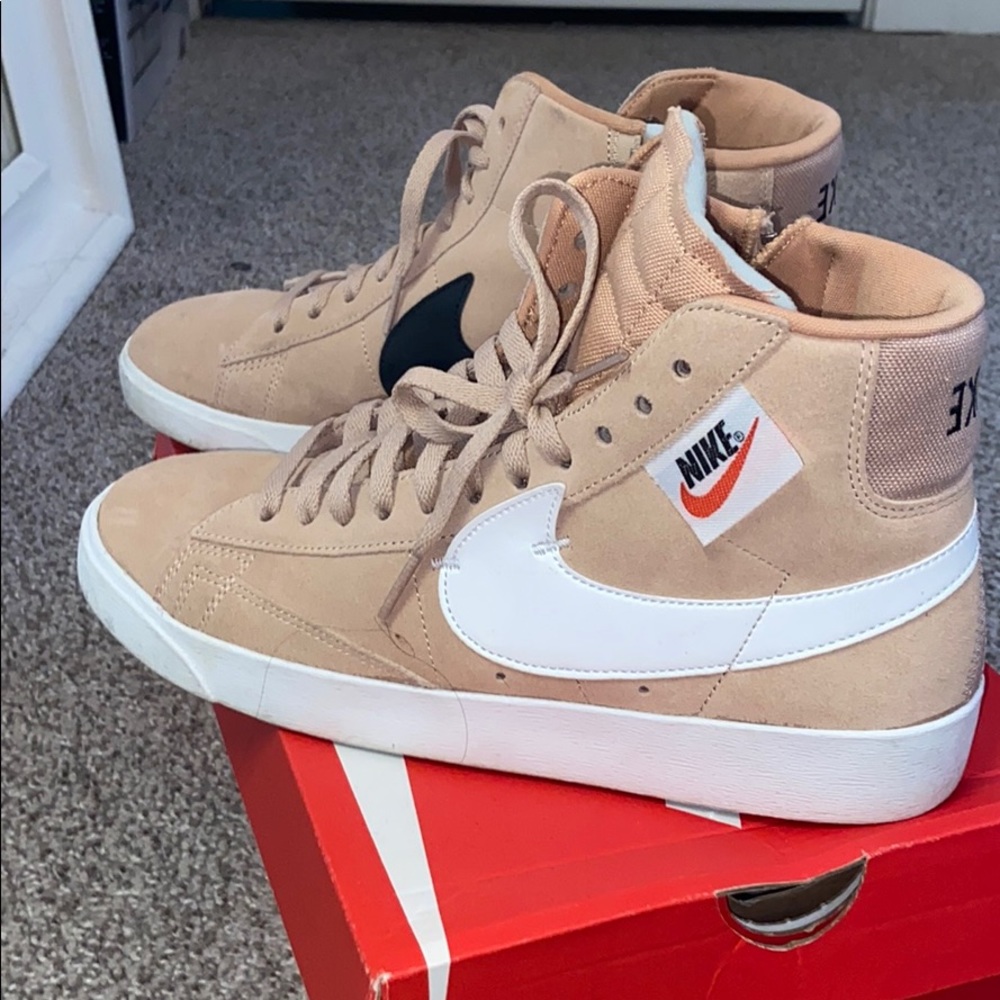 Nike blazer mids